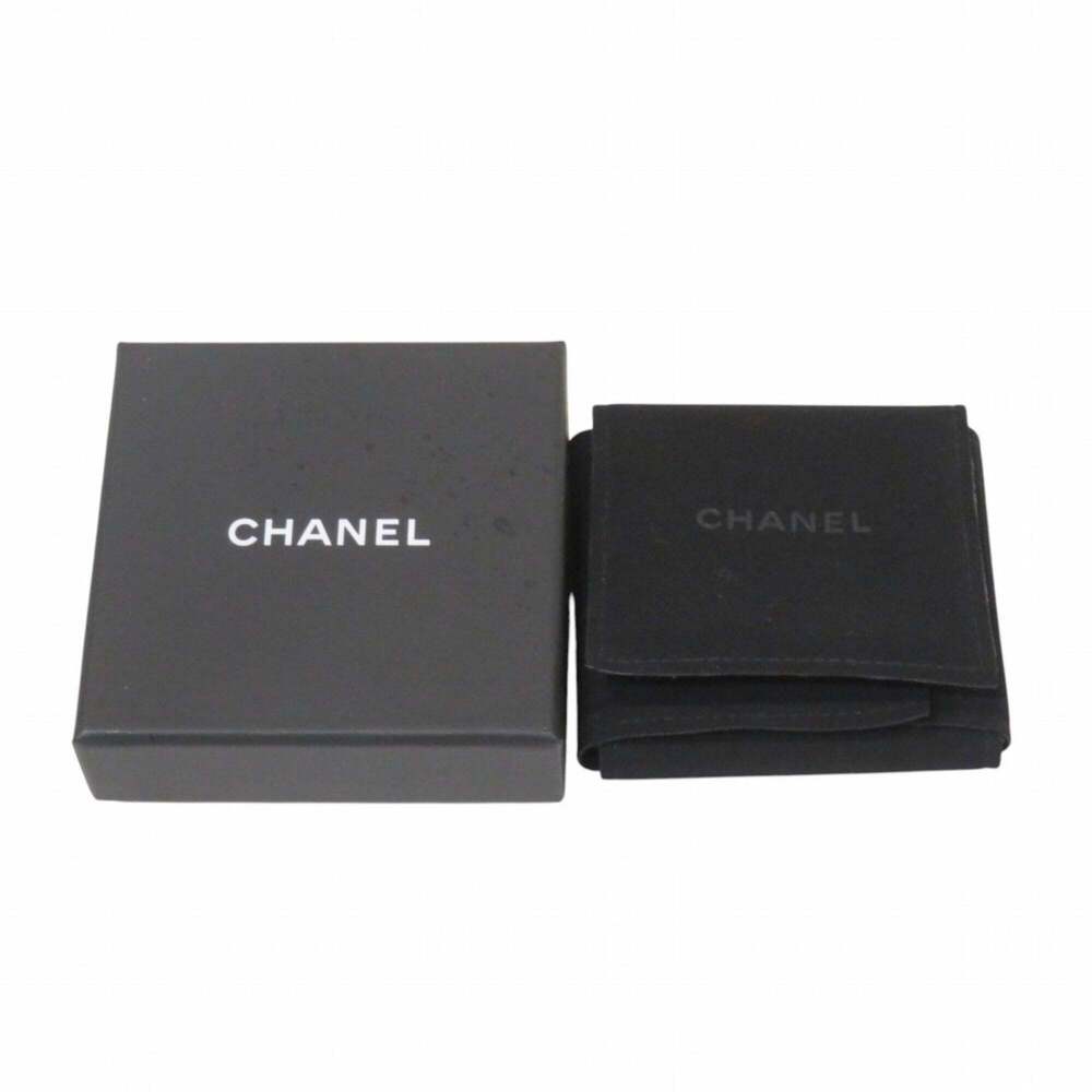 CHANEL Authentic Earrings - Picture 6 of 9